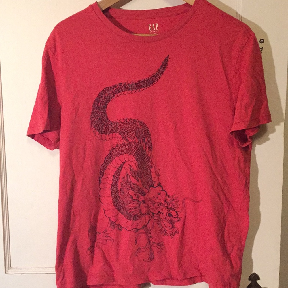 GAP red dragon t-shirt
